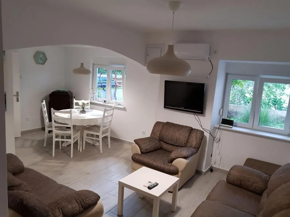 Apartment Nona Smrika